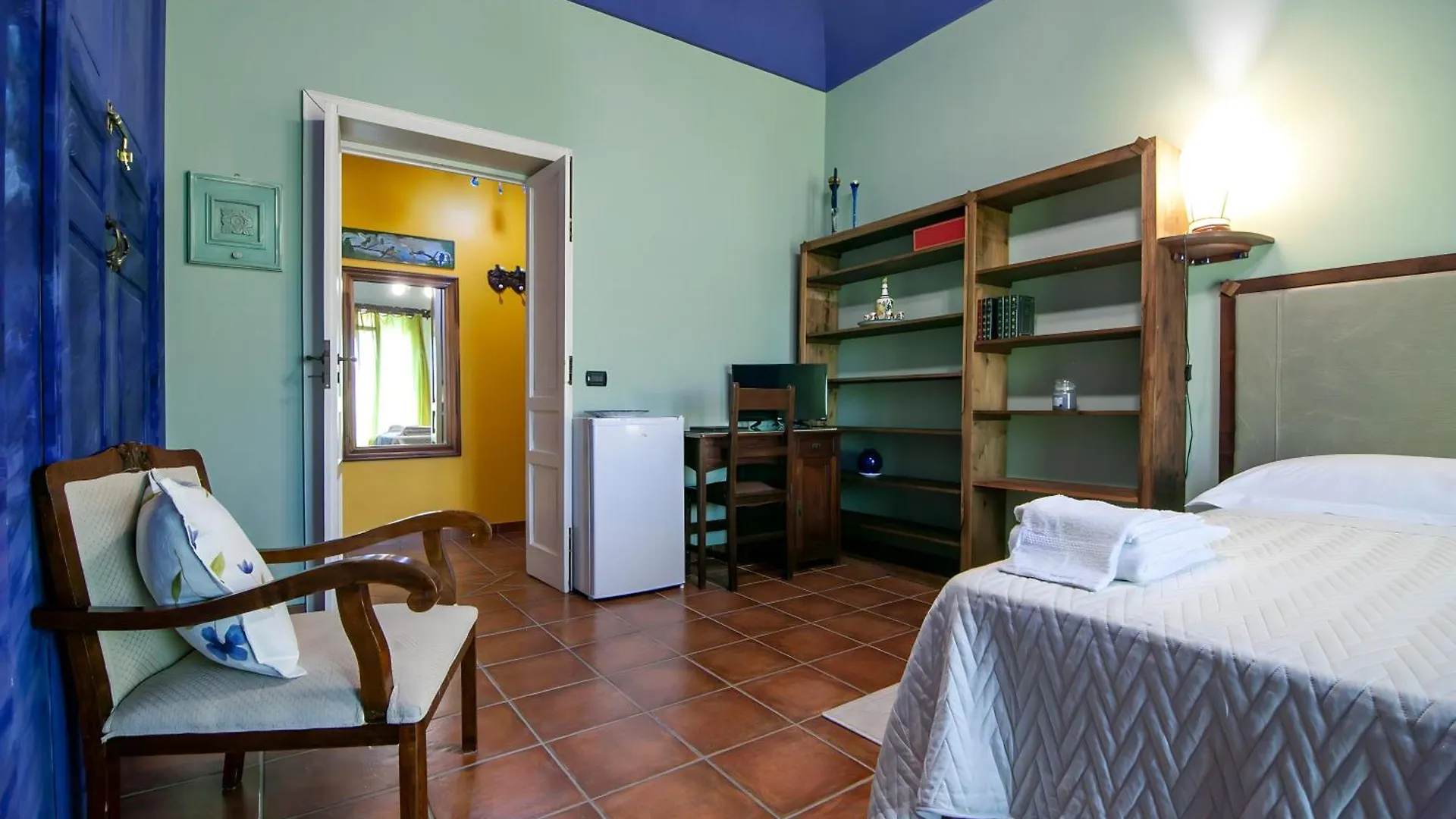 A Naca Suite With Private Terrace Ortigia Syracuse