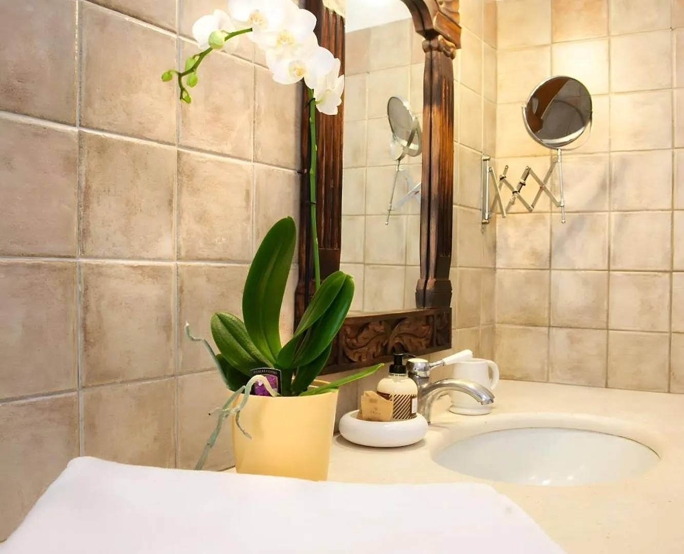 A Naca Suite With Private Terrace Ortigia Syracuse 0*,
